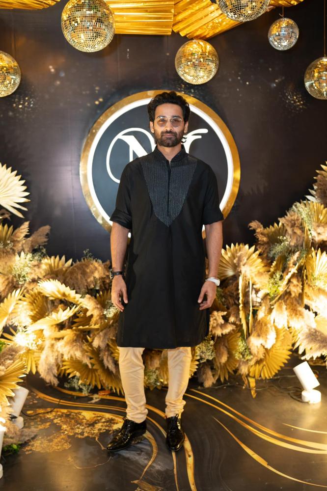 varalaxmi-nicholai-vn-sangeeth-function-vip-photos